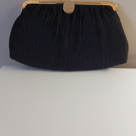 Black evening purse - Picture 2 of 8